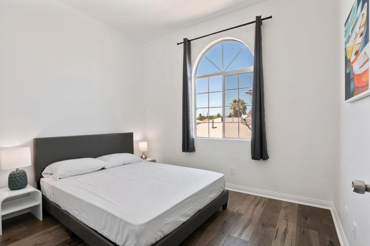 Spacious Private Gated Modern Loft Close To Universal Studio And Hollywood Los Ángeles Exterior foto